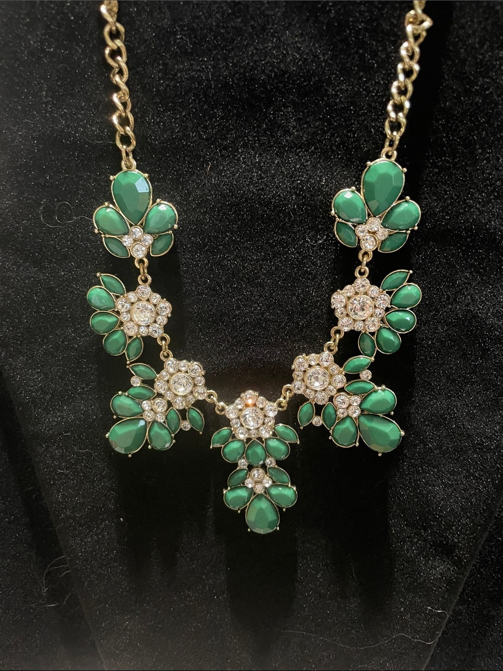 Green Floral Crystal Statement Necklace.   M’s